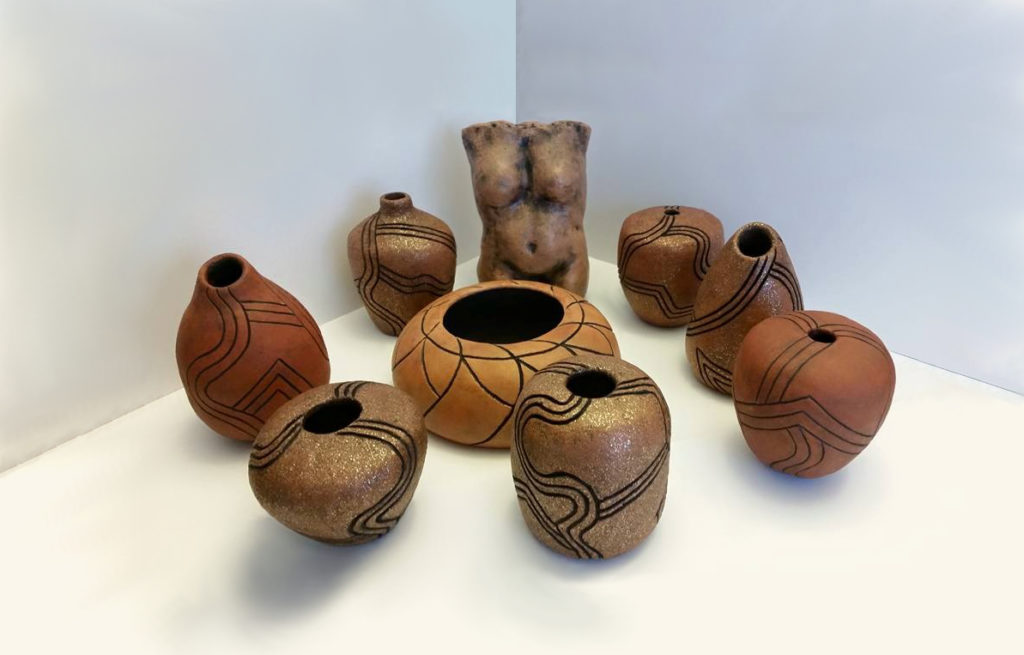 Micaceous Clay, Jacquita Beddo, Pots